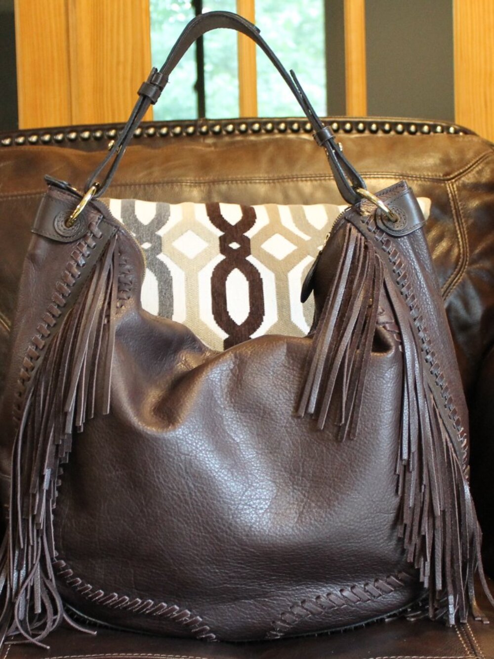 Ralph Lauren leather fringe & whipstitch hobo shoulder bag with stirrup charm - Picture 2 of 15
